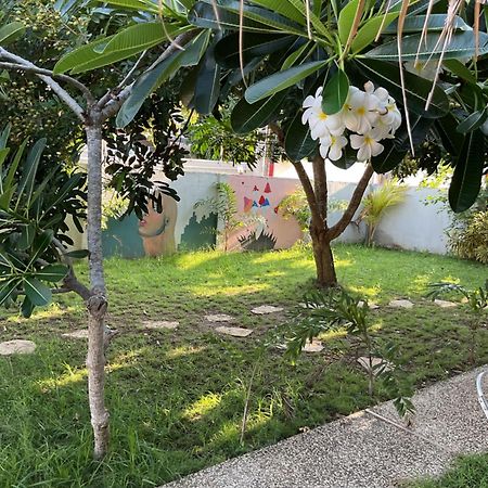 Tiga Spies Hostel Kuta  Екстер'єр фото